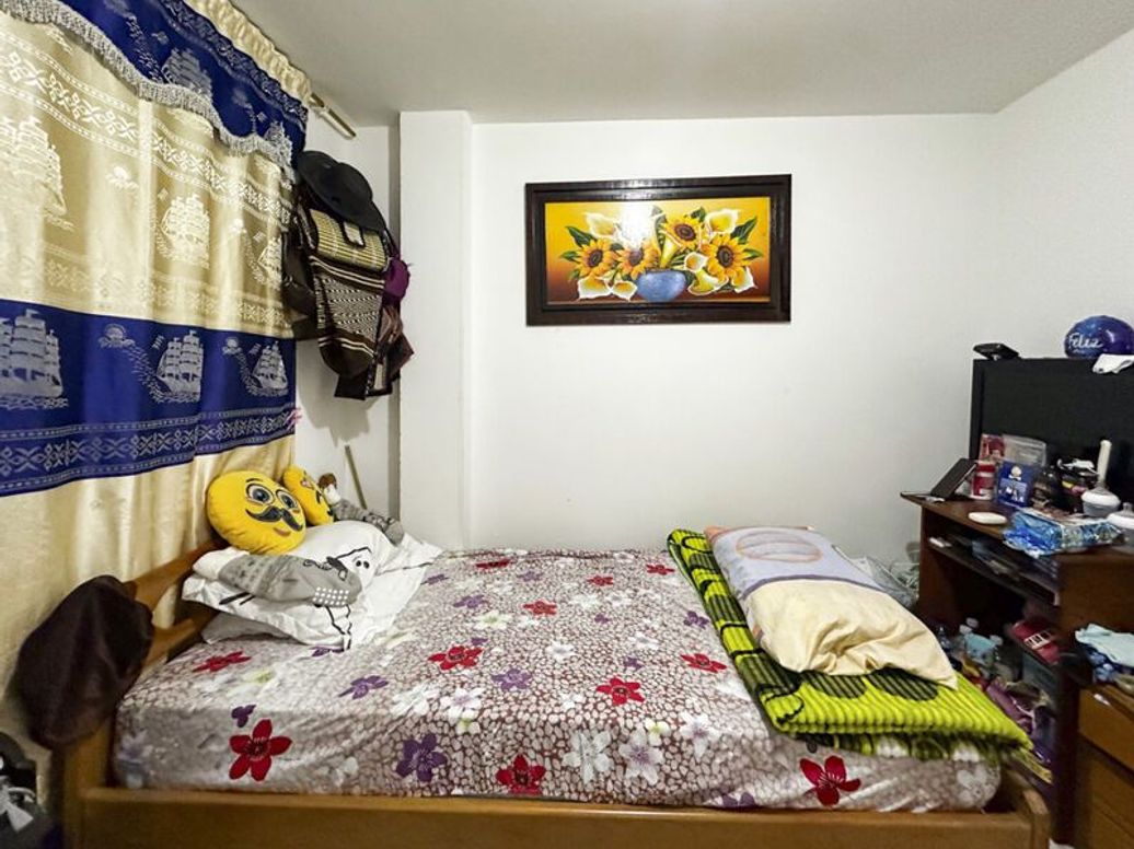 Casa de 5 alcobas en venta en Los Nogales, Bogotá, 210 m² · foto 12 de 20