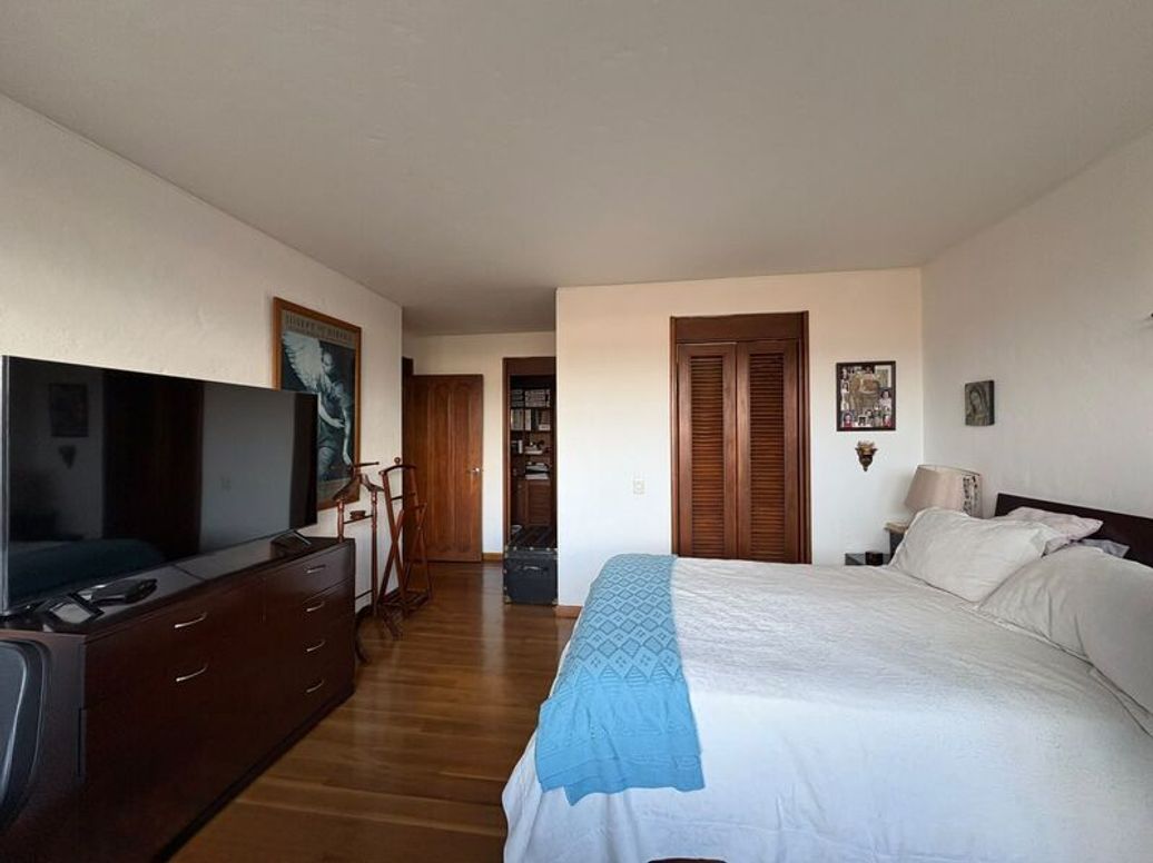 Apartamento de 3 alcobas en venta en Niza Suba, Bogotá, 182 m² · foto 10 de 20