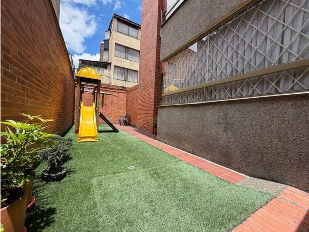 Apartamento de 2 alcobas en venta en Los Cedritos, Bogotá, 66 m² · foto 20 de 20