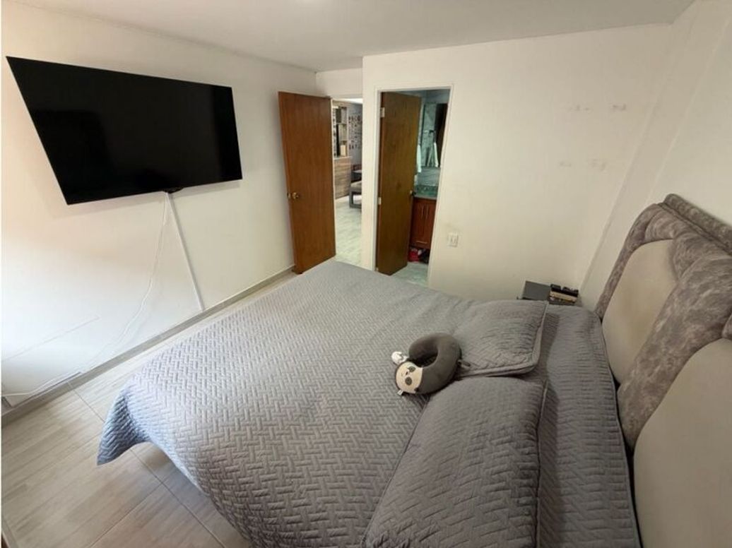 Apartamento de 2 alcobas en venta en Los Cedritos, Bogotá, 66 m² · foto 12 de 20