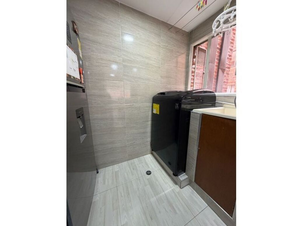 Apartamento de 2 alcobas en venta en Los Cedritos, Bogotá, 66 m² · foto 5 de 20