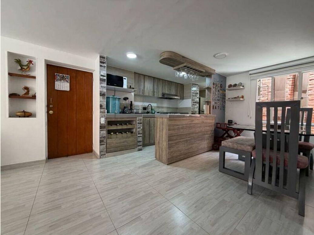 Apartamento de 2 alcobas en venta en Los Cedritos, Bogotá, 66 m² · foto 2 de 20