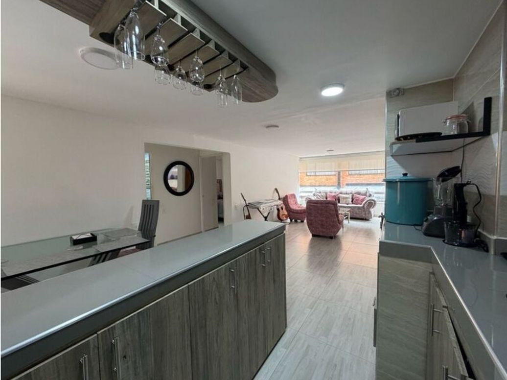 Apartamento de 2 alcobas en venta en Los Cedritos, Bogotá, 66 m² · foto 7 de 20