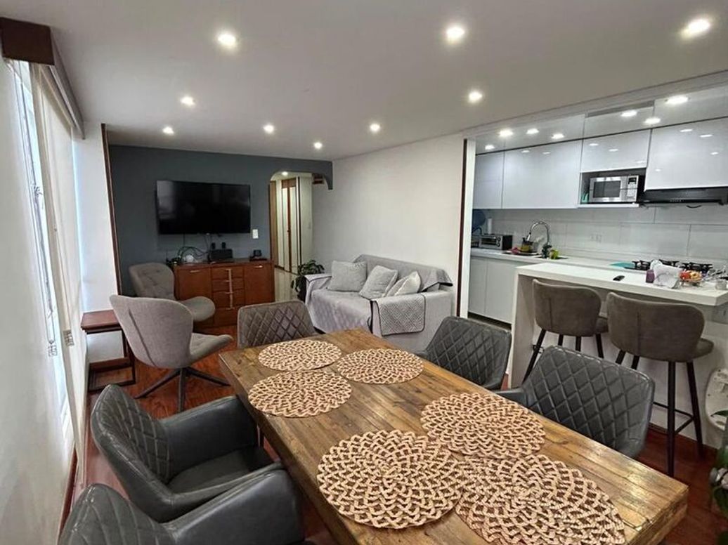 Apartamento de 3 alcobas en venta en Caobos Salazar, Bogotá, 75 m² · foto 5 de 20