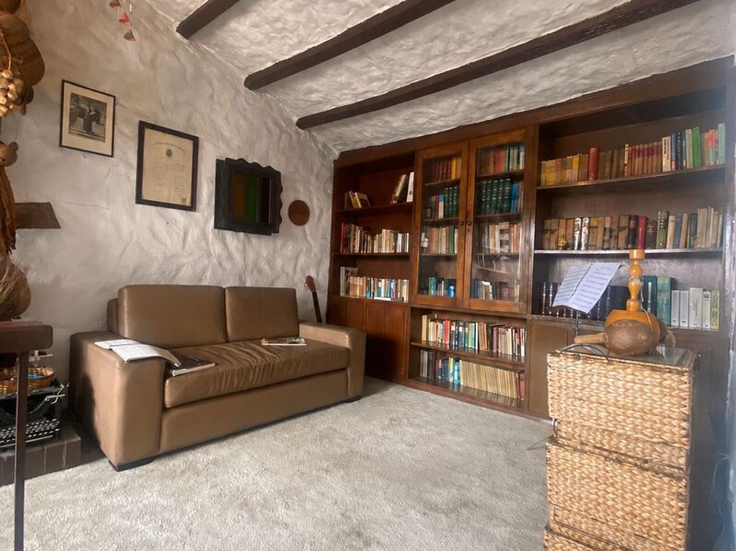 Casa de 4 alcobas en venta en El Batan, Bogotá, 298 m² · foto 13 de 20