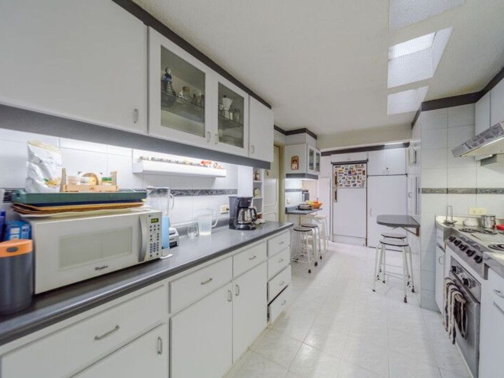 Casa de 5 alcobas en venta en Mónaco, Bogotá, 356 m² · foto 14 de 20