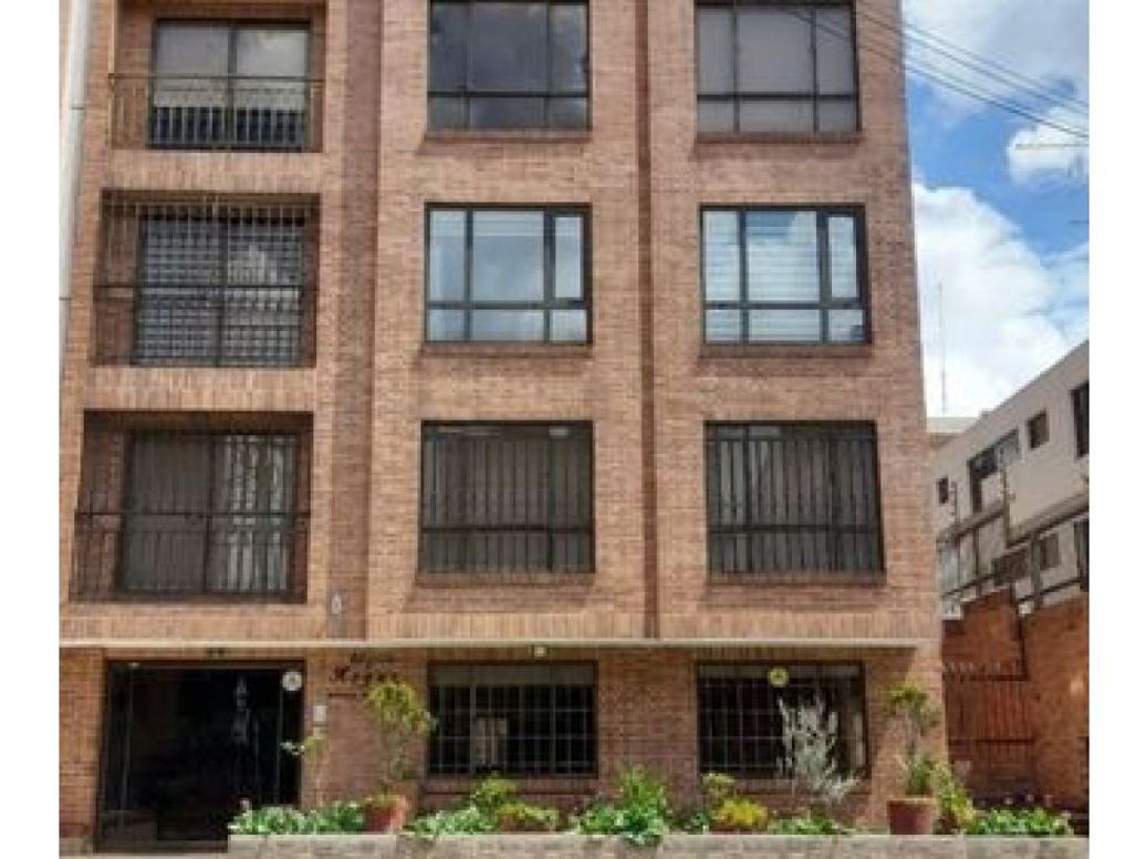 Apartamento de 2 alcobas en venta en Santa Barbara, Bogotá, 112 m² · foto 9 de 9