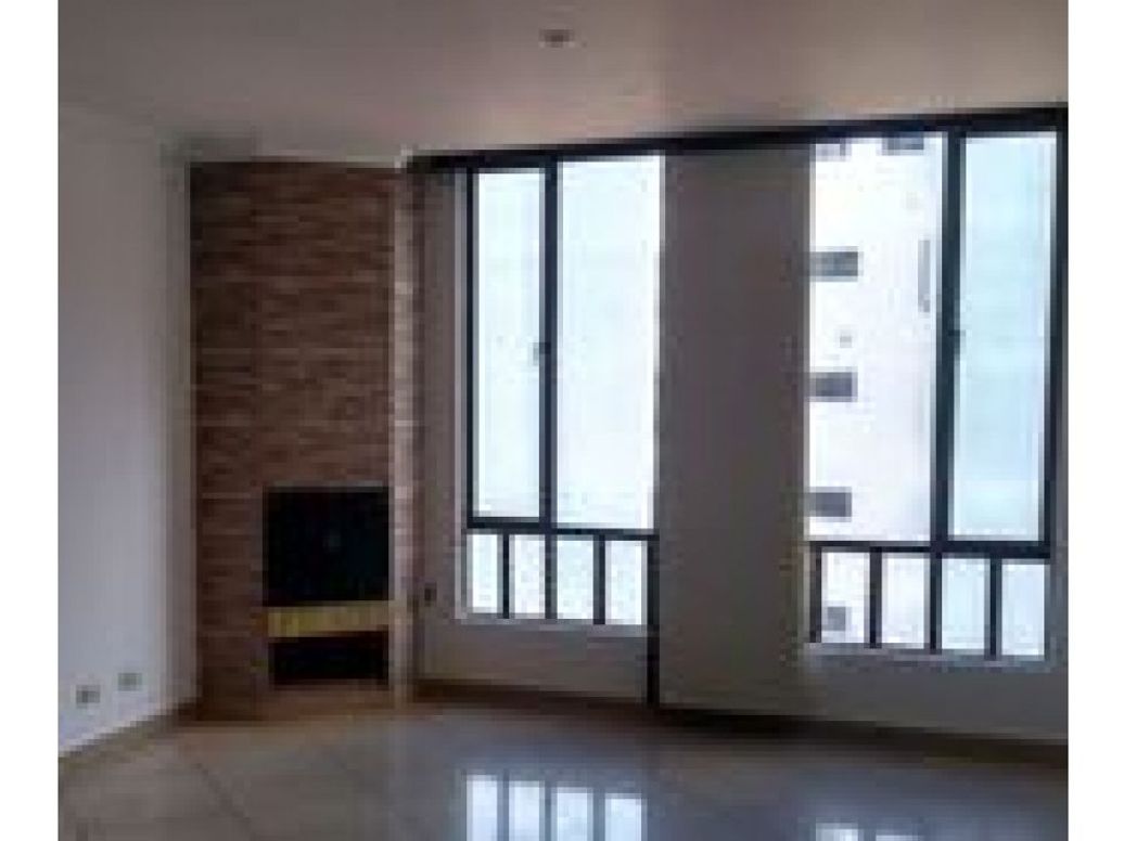 Apartamento de 3 alcobas en venta en Las Acasias, Bogotá, 76 m² · foto 4 de 15