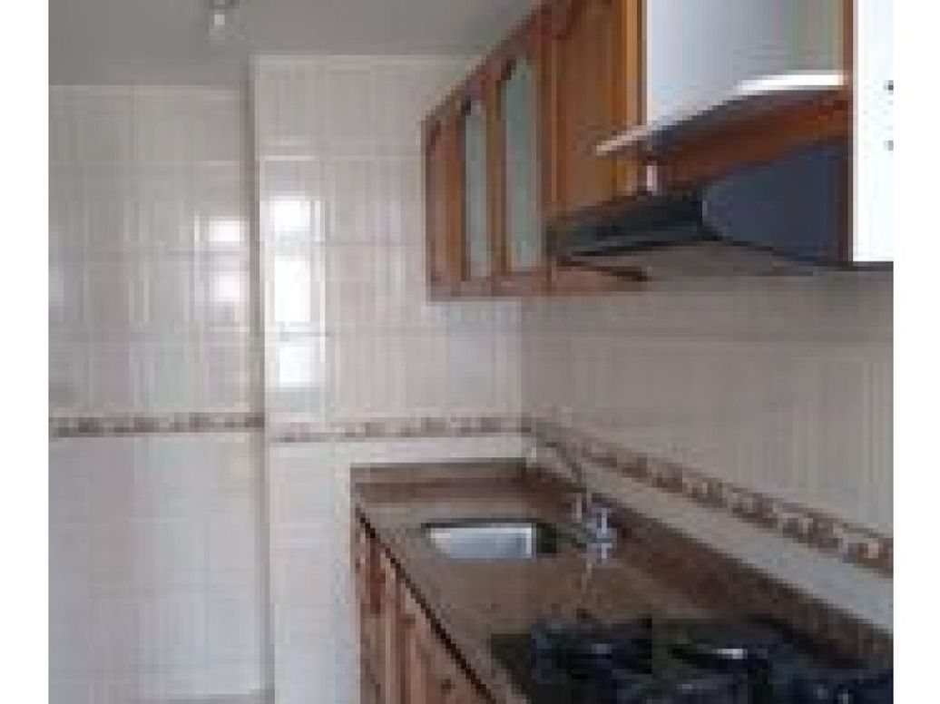 Apartamento de 3 alcobas en venta en Las Acasias, Bogotá, 76 m² · foto 3 de 15