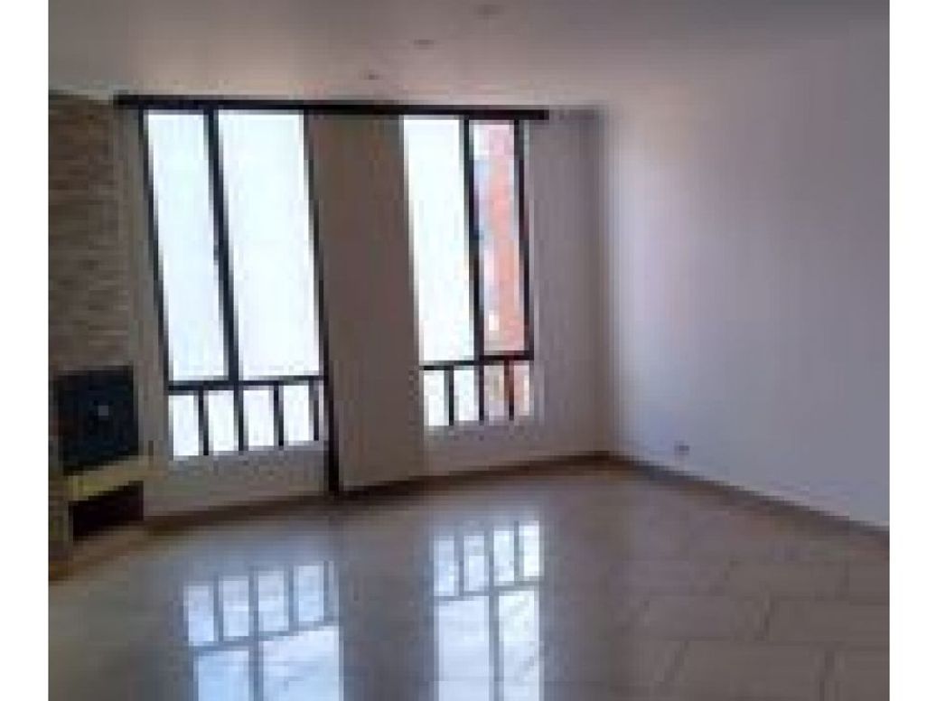Apartamento de 3 alcobas en venta en Las Acasias, Bogotá, 76 m² · foto 7 de 15