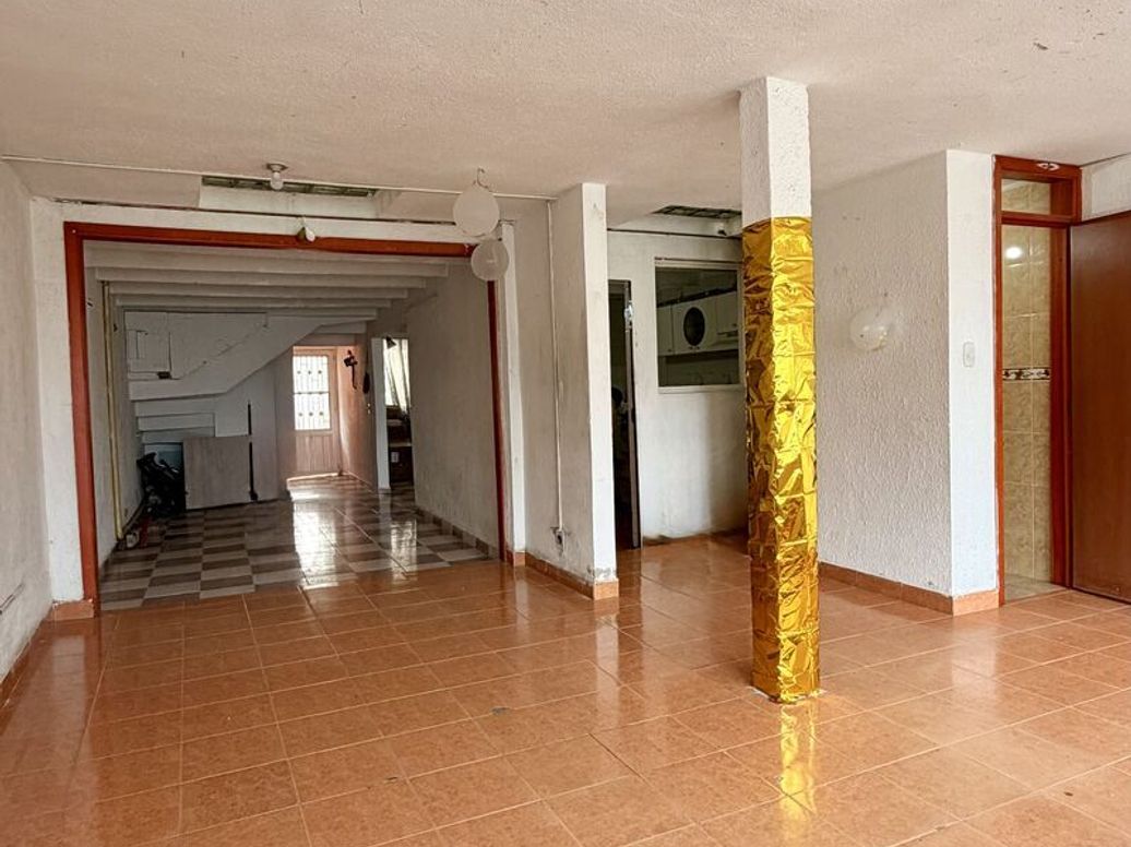 Casa de 4 alcobas en venta en Paris, Bogotá, 83 m² · foto 4 de 16