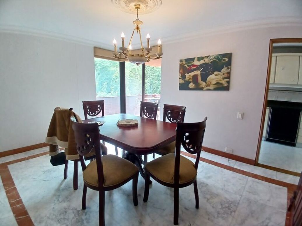 Apartamento de 3 alcobas en venta en Chico Norte Et. Ii, Bogotá, 217 m² · foto 8 de 20