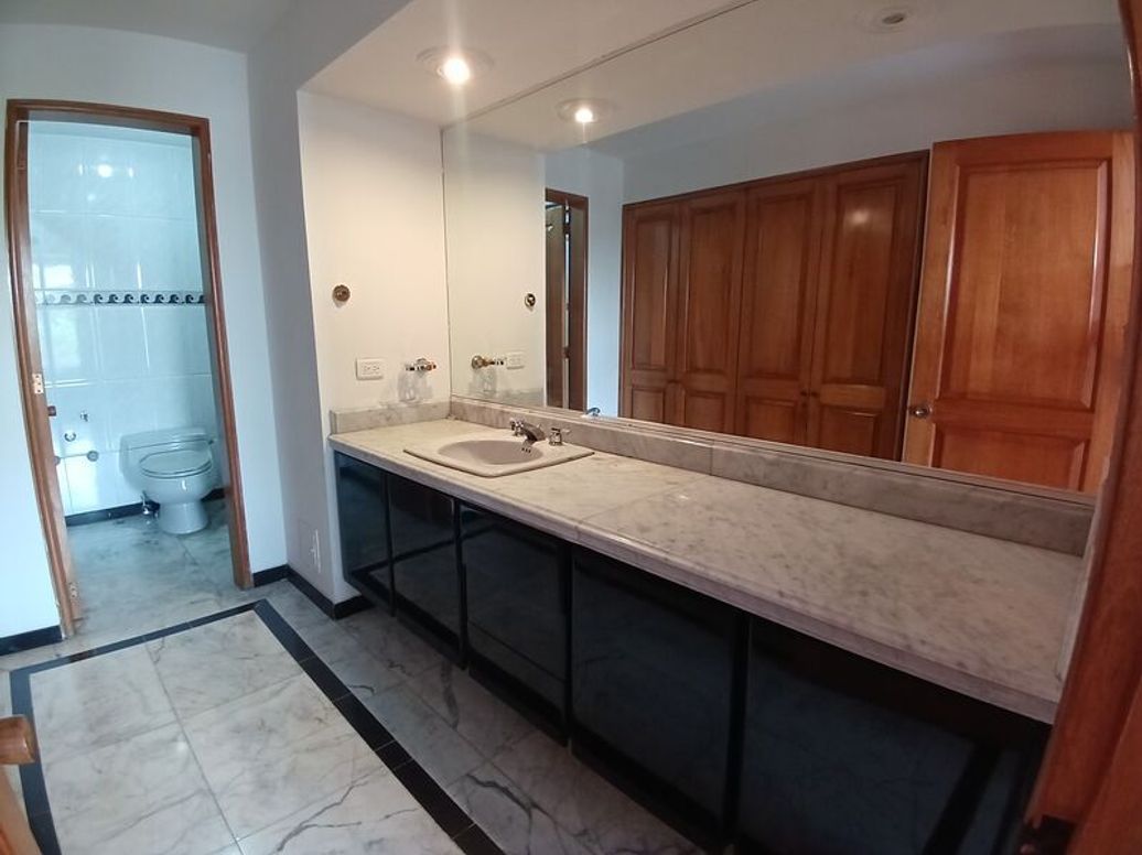 Apartamento de 3 alcobas en venta en Chico Norte Et. Ii, Bogotá, 217 m² · foto 20 de 20