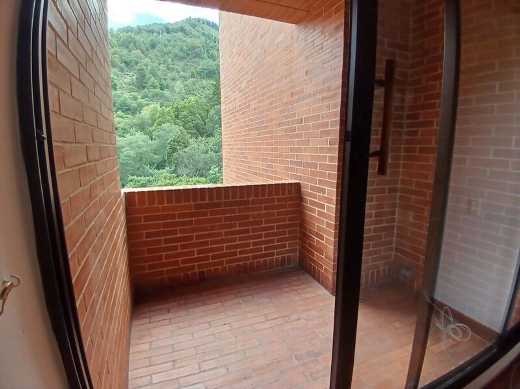 Apartamento de 3 alcobas en venta en Chico Norte Et. Ii, Bogotá, 217 m² · foto 7 de 20