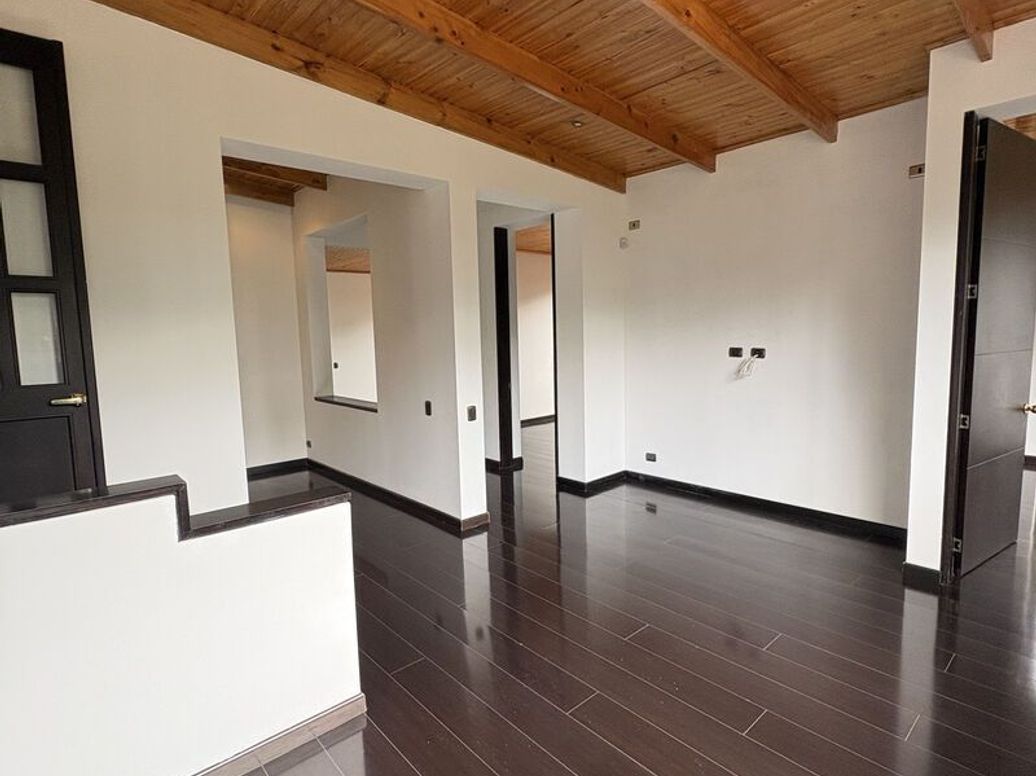 Casa de 4 alcobas en venta en Viveros, Bogotá, 349 m² · foto 18 de 20