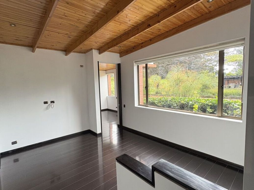 Casa de 4 alcobas en venta en Viveros, Bogotá, 349 m² · foto 17 de 20