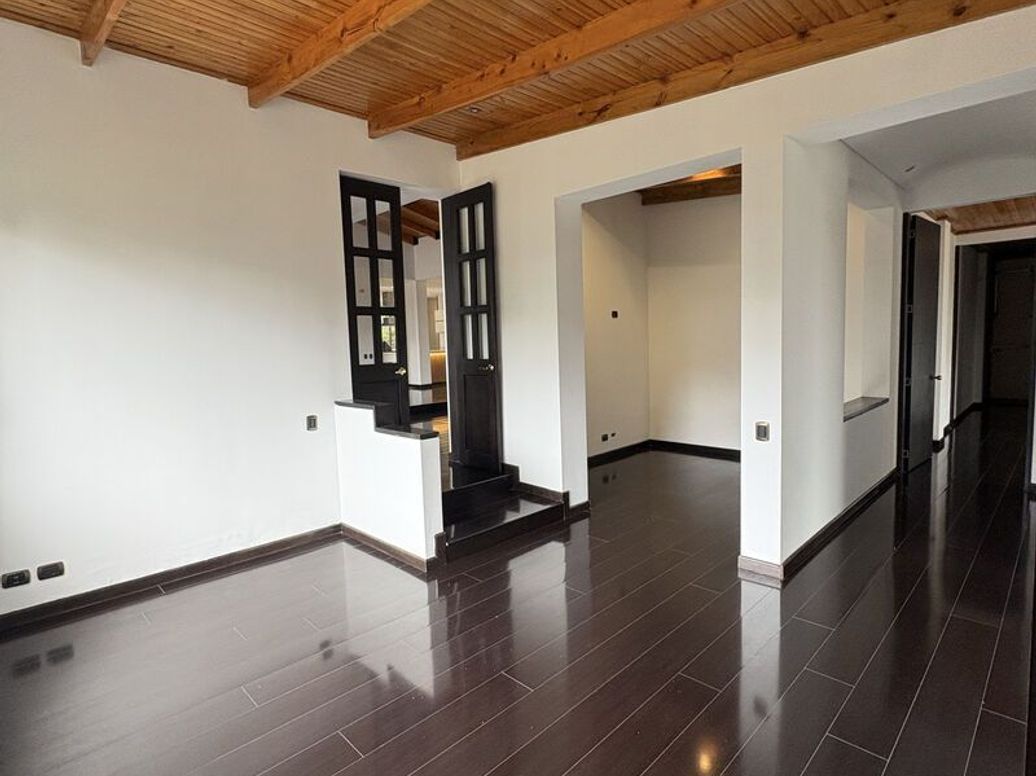 Casa de 4 alcobas en venta en Viveros, Bogotá, 349 m² · foto 19 de 20
