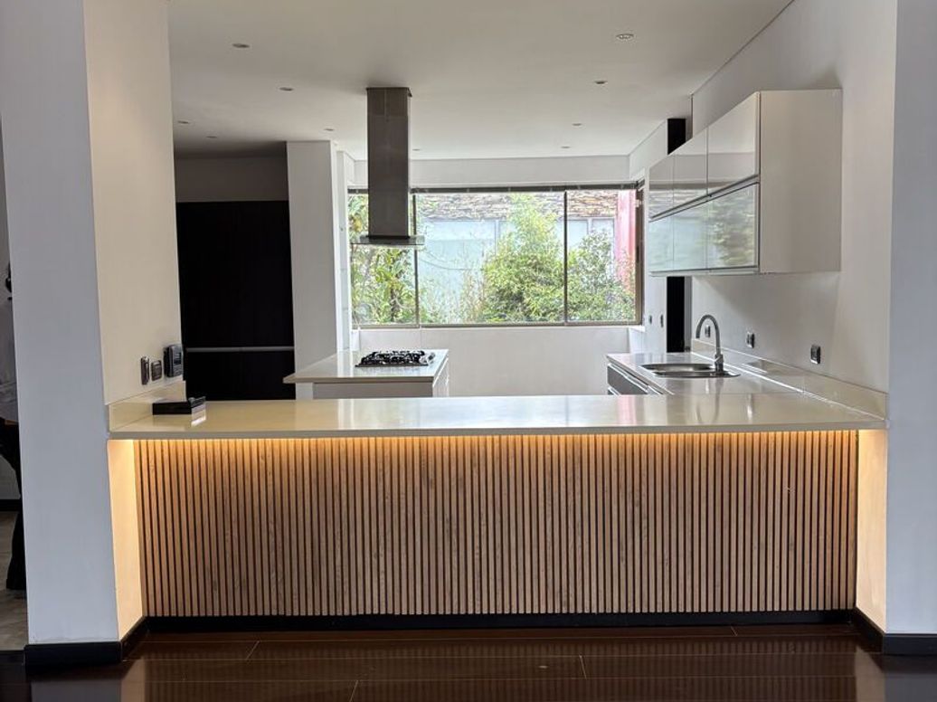 Casa de 4 alcobas en venta en Viveros, Bogotá, 349 m² · foto 9 de 20