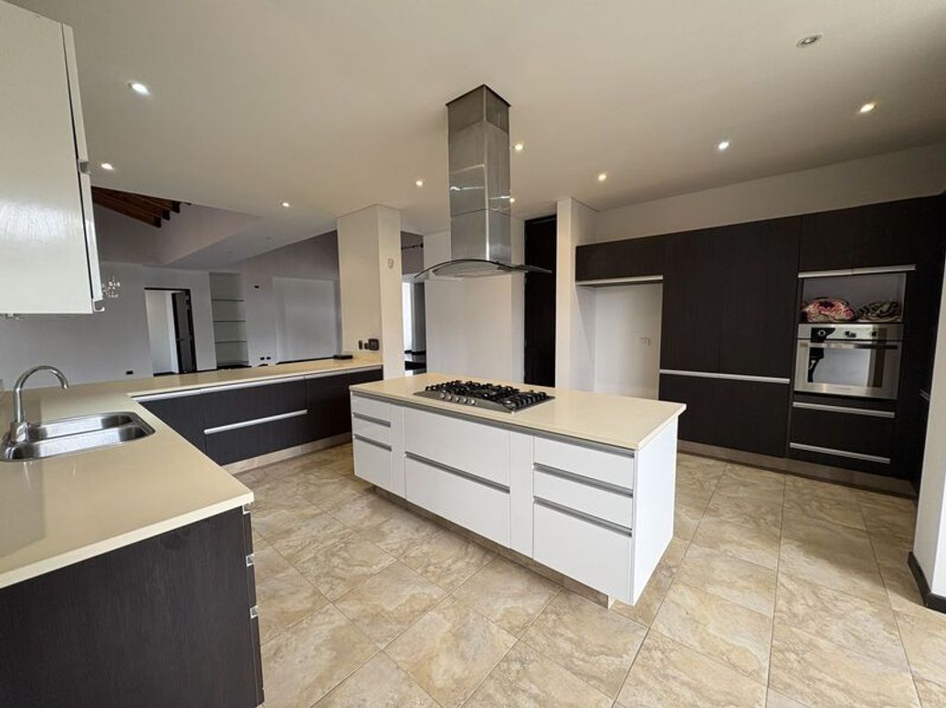 Casa de 4 alcobas en venta en Viveros, Bogotá, 349 m² · foto 10 de 20