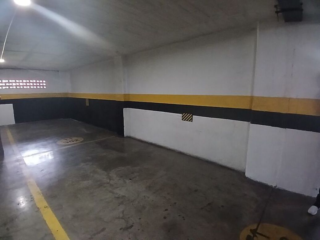 Apartamento de 4 alcobas en venta en Cr. Puerto Madero, Bogotá, 236 m² · foto 13 de 16