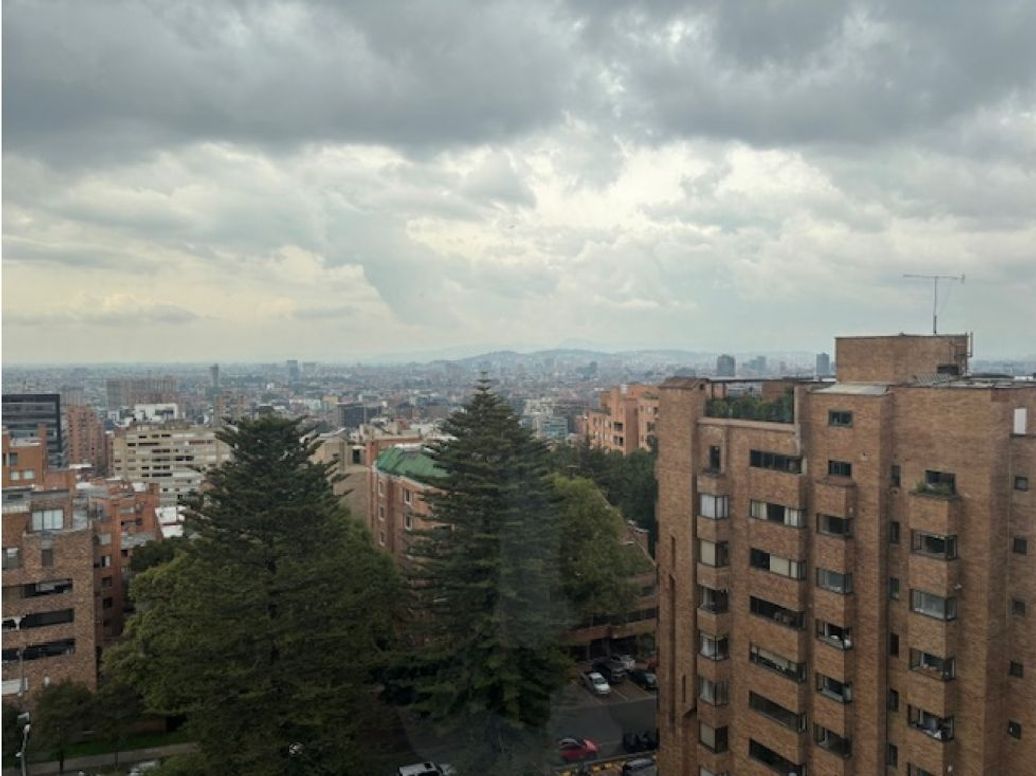 Apartamento de 4 alcobas en venta en Los Rosales, Bogotá, 374 m² · foto 5 de 17