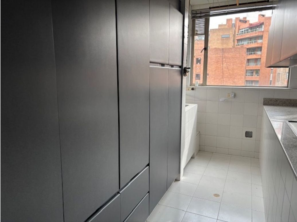 Apartamento de 4 alcobas en venta en Los Rosales, Bogotá, 374 m² · foto 9 de 17