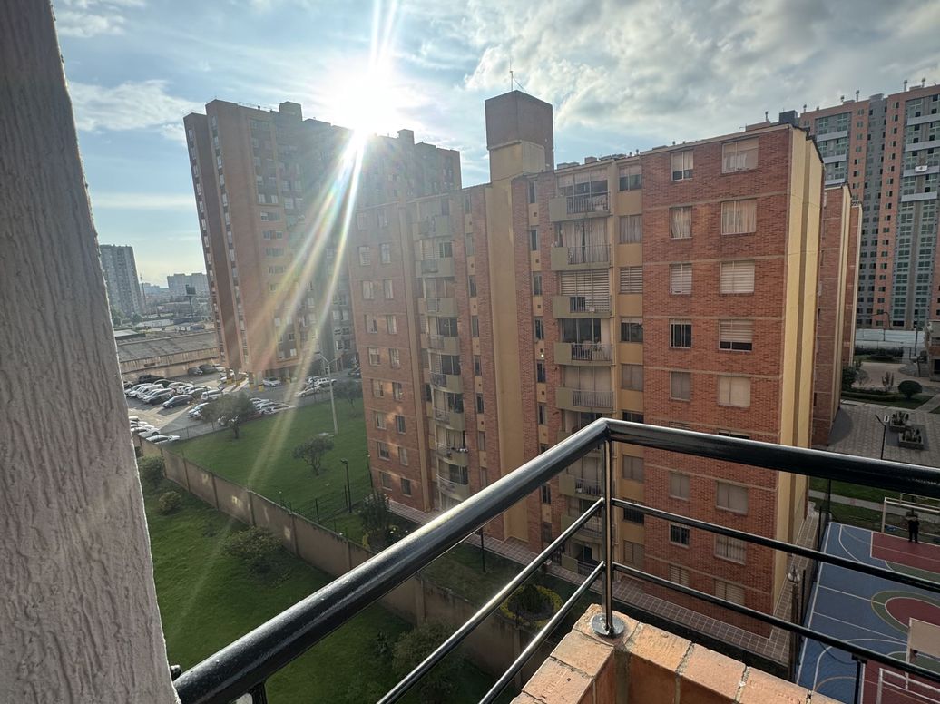 Apartamento de 3 alcobas en venta en El Tintal, Bogotá, 75 m² · foto 12 de 20