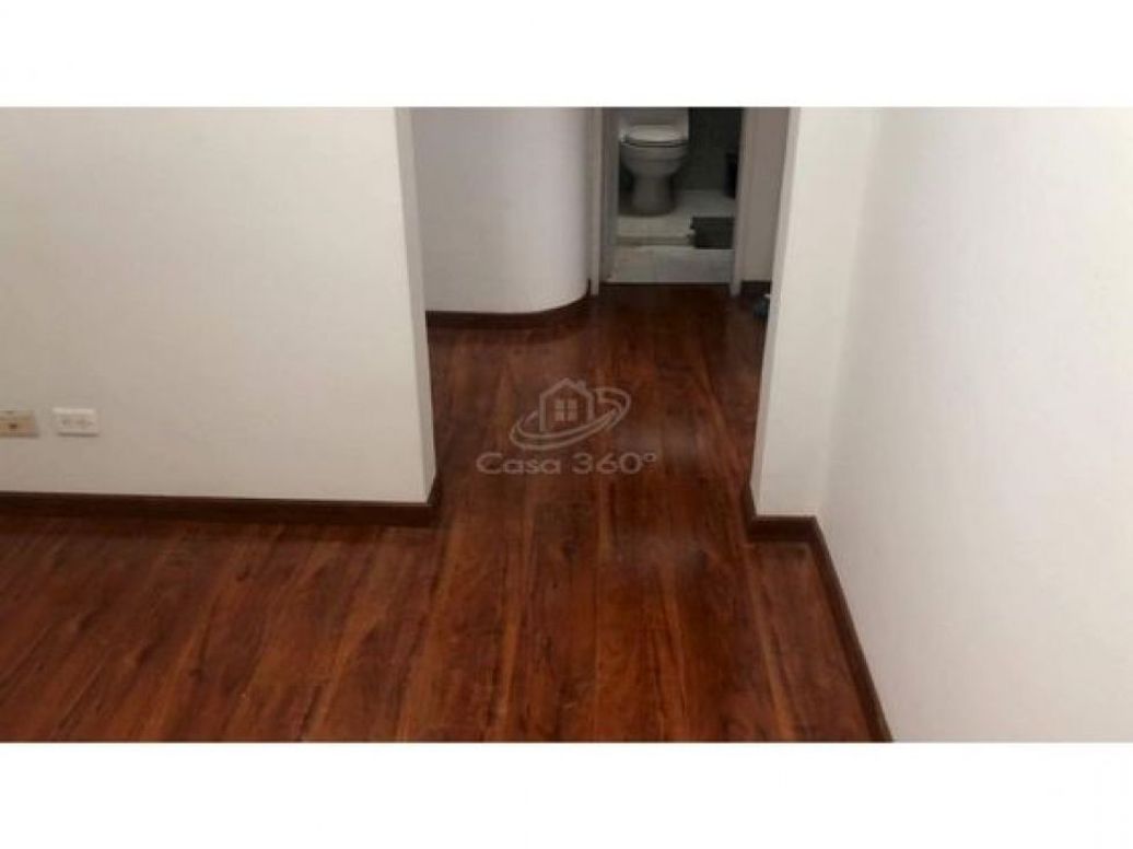 Casa de 4 alcobas en venta en Polo Club, Bogotá, 230 m² · foto 12 de 13
