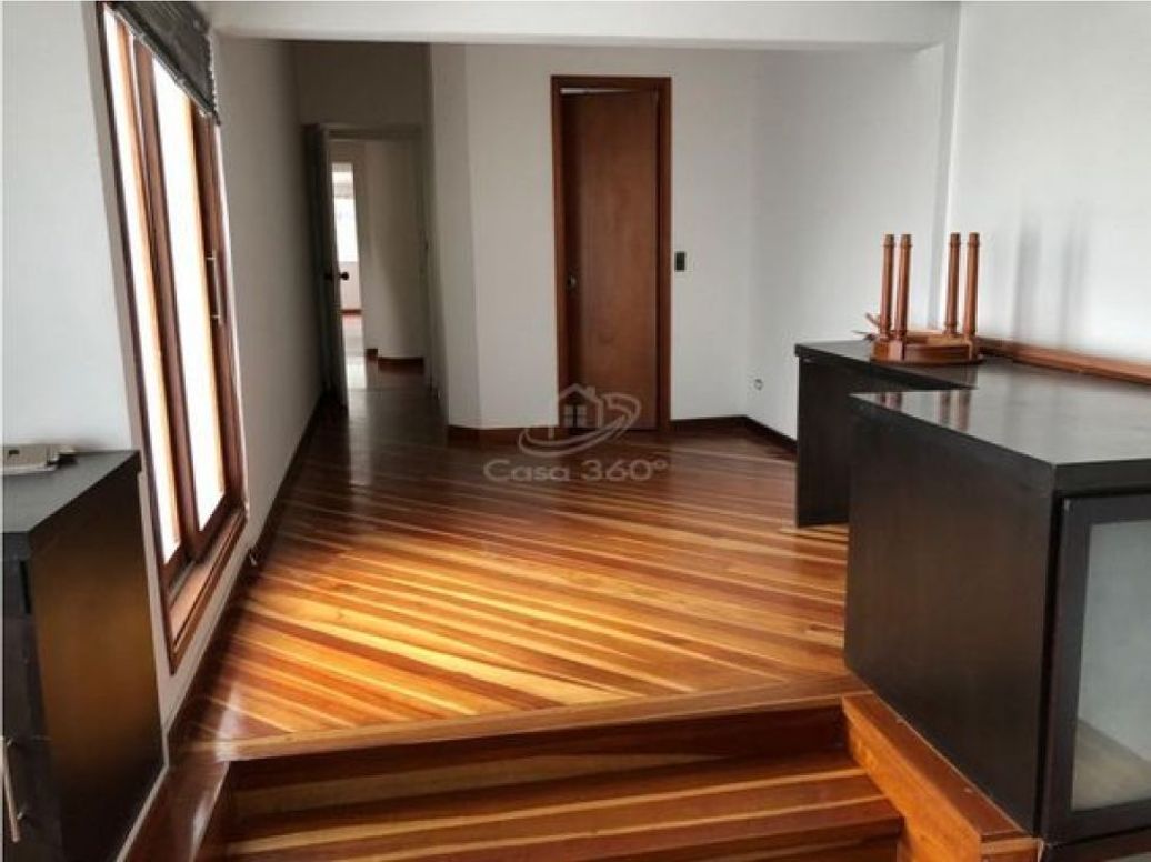 Casa de 4 alcobas en venta en Polo Club, Bogotá, 230 m² · foto 11 de 13
