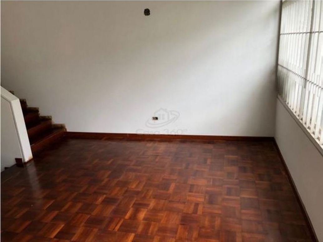 Casa de 4 alcobas en venta en Polo Club, Bogotá, 230 m² · foto 9 de 13