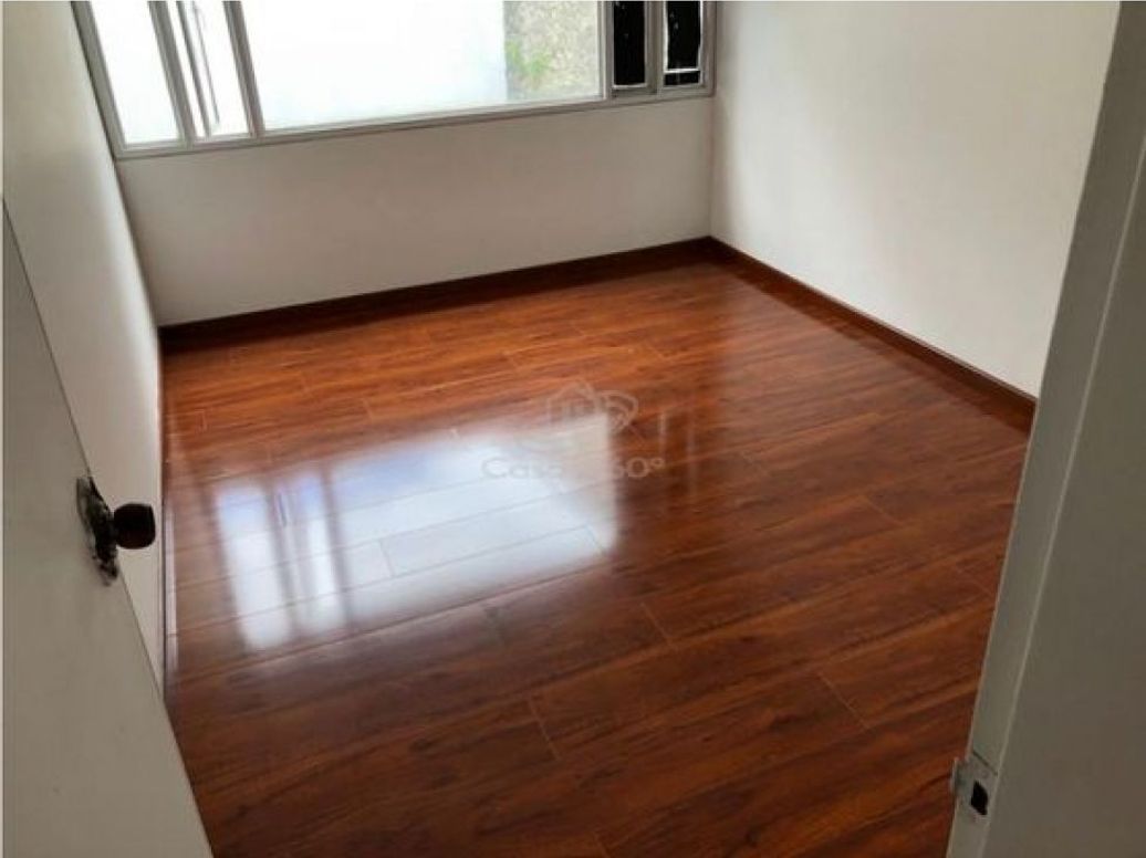 Casa de 4 alcobas en venta en Polo Club, Bogotá, 230 m² · foto 6 de 13