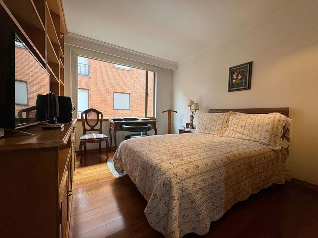 Apartamento de 3 alcobas en venta en Santa Bibiana, Bogotá, 180 m² · foto 10 de 15