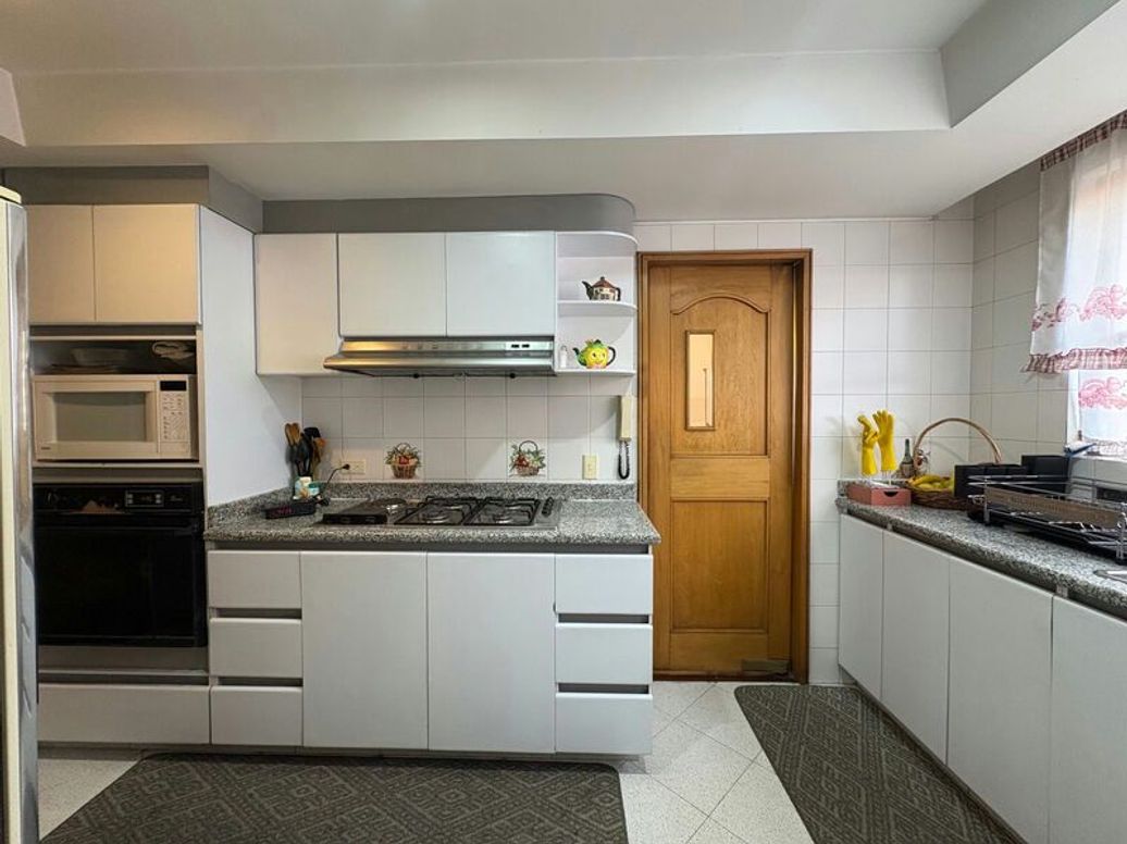 Apartamento de 3 alcobas en venta en Santa Bibiana, Bogotá, 180 m² · foto 5 de 15