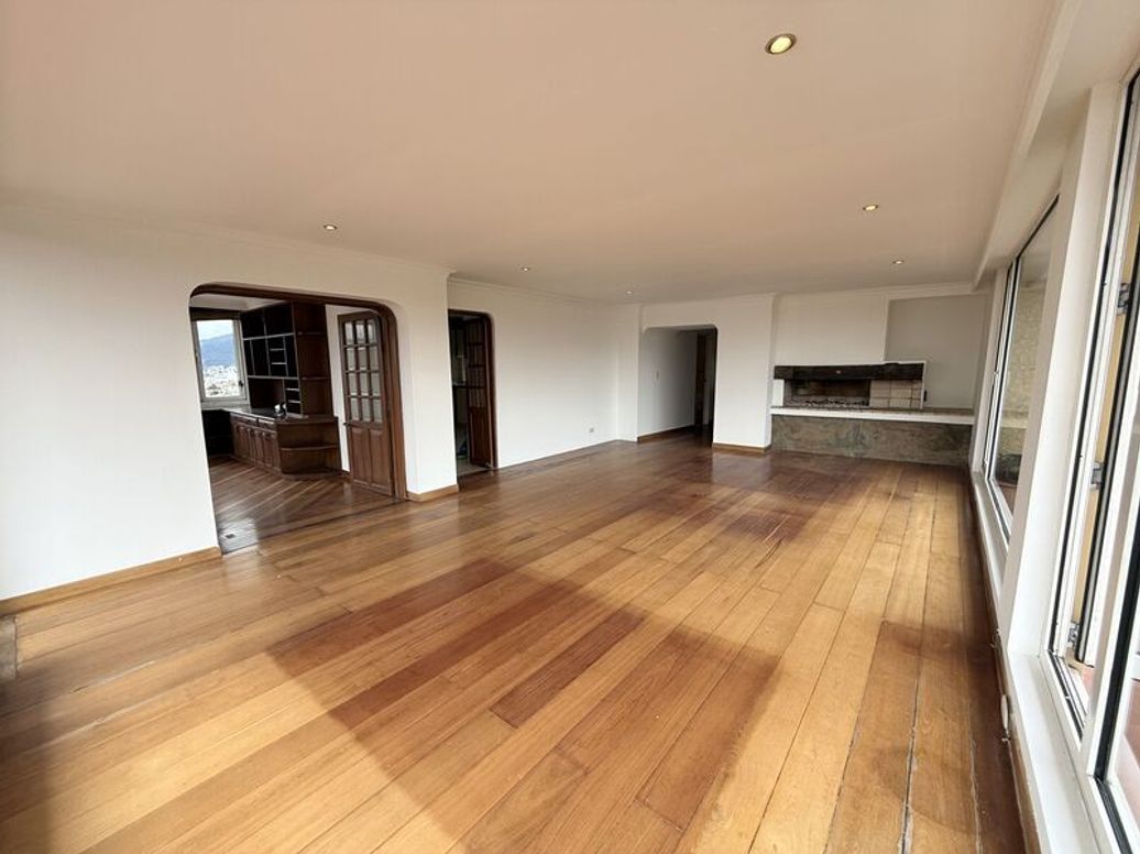 Apartamento de 3 alcobas en venta en Potosí, Bogotá, 200 m² · foto 2 de 20