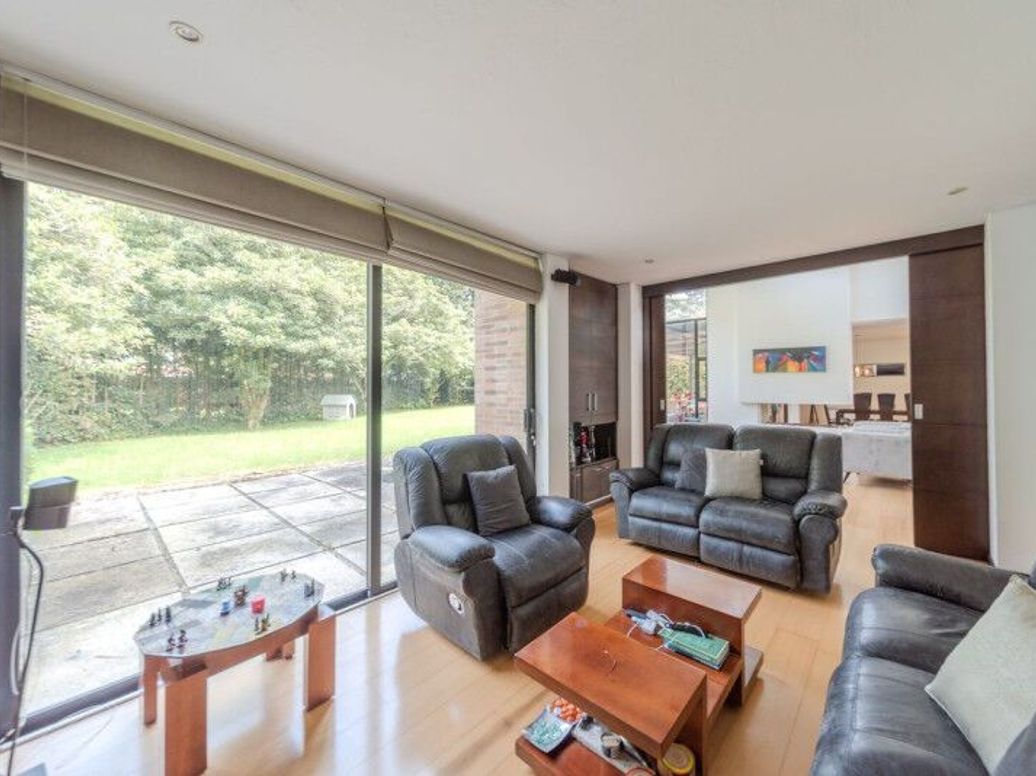 Casa de 4 alcobas en venta en Casa Blanca, Bogotá, 332 m² · foto 12 de 20
