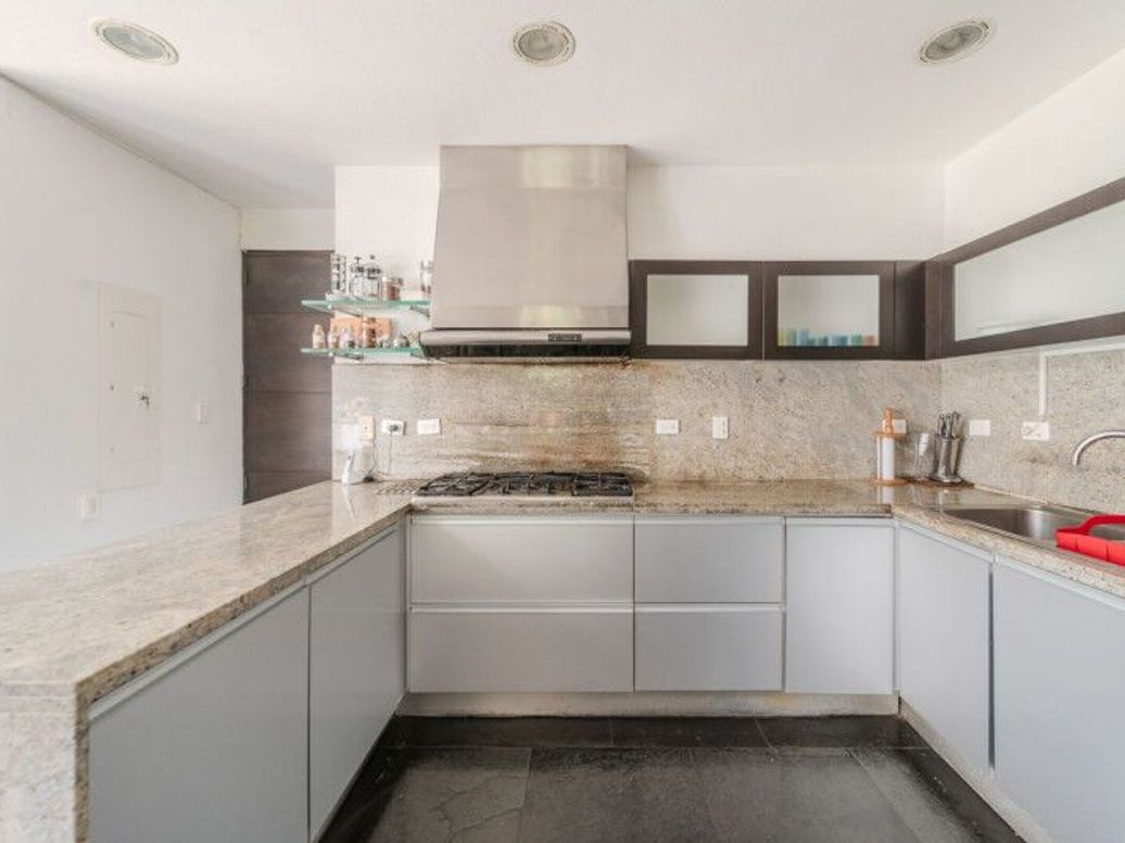 Casa de 4 alcobas en venta en Casa Blanca, Bogotá, 332 m² · foto 14 de 20