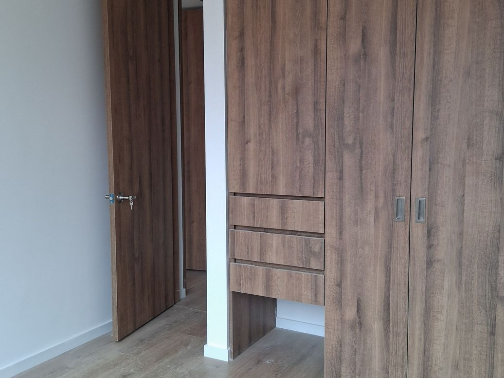 Apartamento de 2 alcobas en venta en Cedritos, Bogotá, 87 m² · foto 10 de 11
