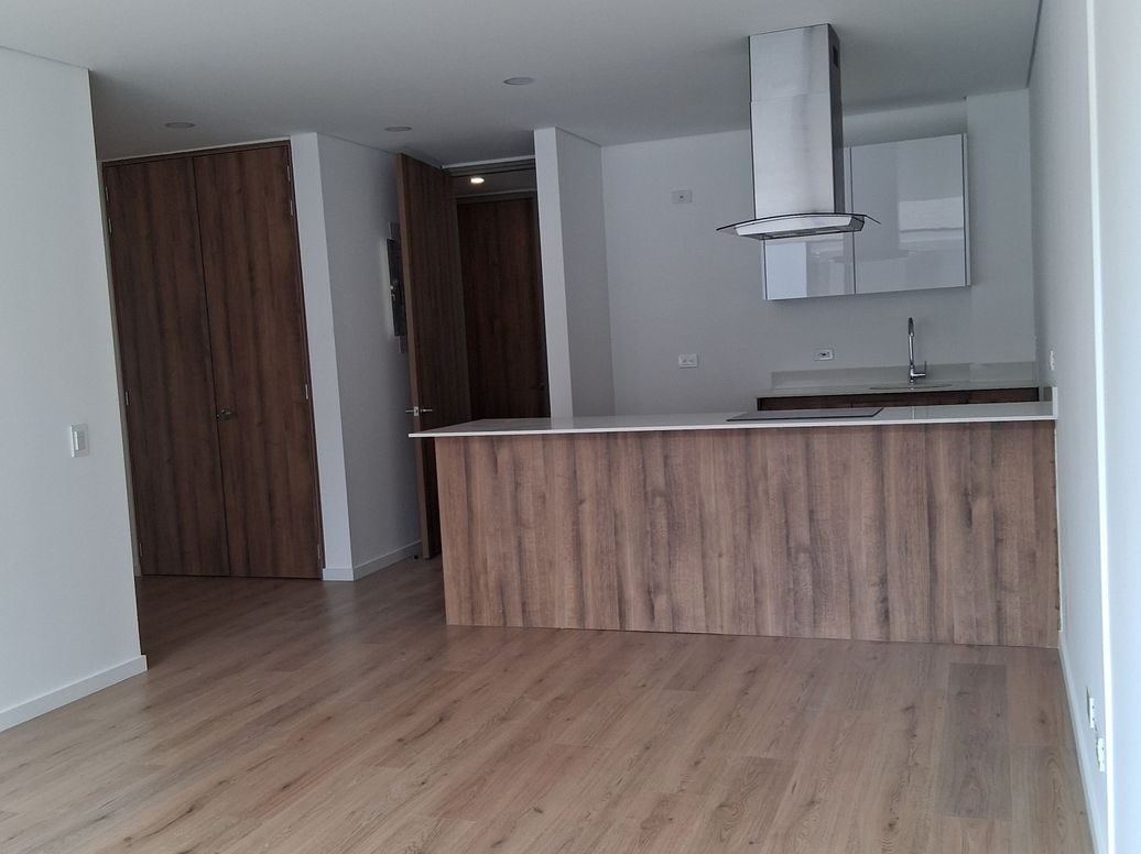Apartamento de 1 alcoba en venta en Cedritos, Bogotá, 63 m² · foto 10 de 14
