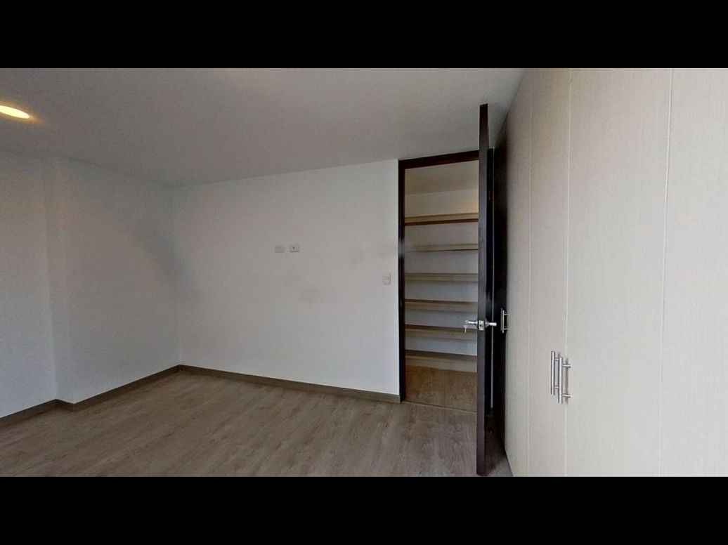 Apartamento de 2 alcobas en venta en La Castellana, Bogotá, 76 m² · foto 13 de 19