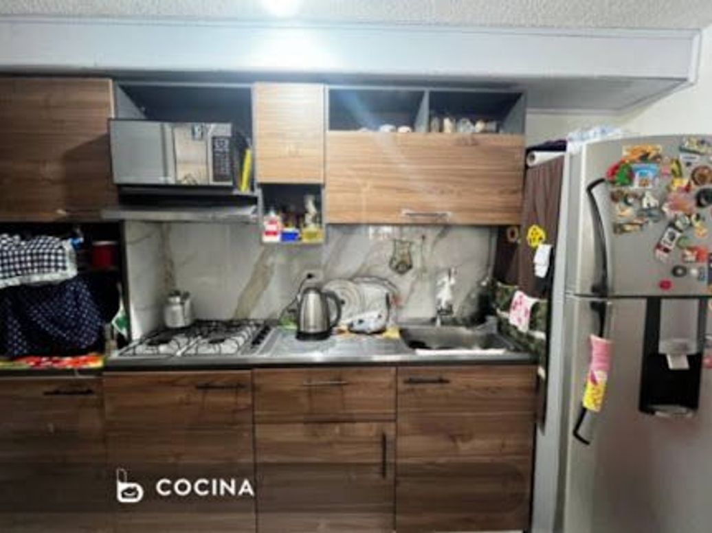 Apartamento de 2 alcobas en venta en Engativa Centro, Bogotá, 47 m² · foto 2 de 16
