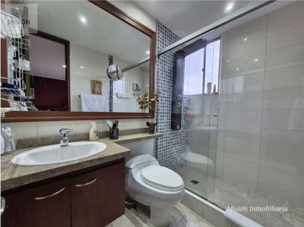 Apartamento de 2 alcobas en venta en Chapinero Central, Bogotá, 70 m² · foto 7 de 14