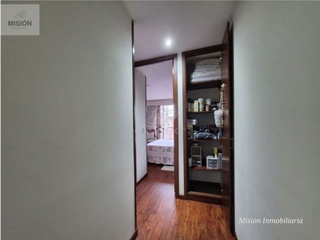 Apartamento de 2 alcobas en venta en Chapinero Central, Bogotá, 70 m² · foto 8 de 14