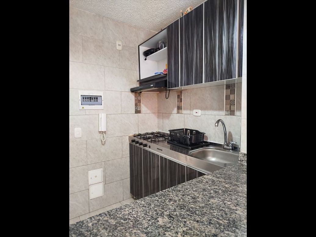 Apartamento de 2 alcobas en venta en Multifamiliar Las Brisas, Bogotá, 44 m² · foto 12 de 20