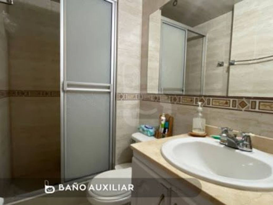 Apartamento de 3 alcobas en venta en Cedritos, Bogotá, 68 m² · foto 4 de 8