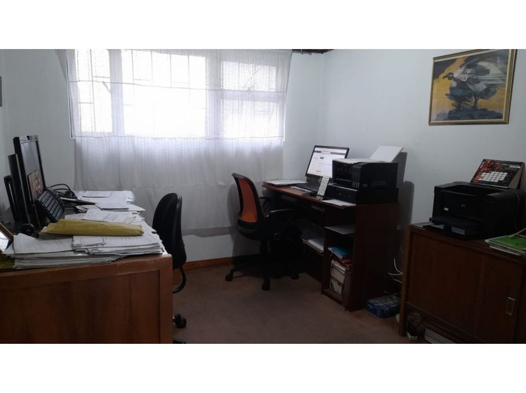 Casa de 5 alcobas en venta en La Soledad, Bogotá, 317 m² · foto 11 de 15