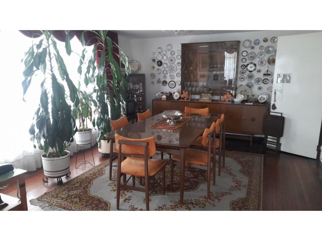 Casa de 5 alcobas en venta en La Soledad, Bogotá, 317 m² · foto 2 de 15