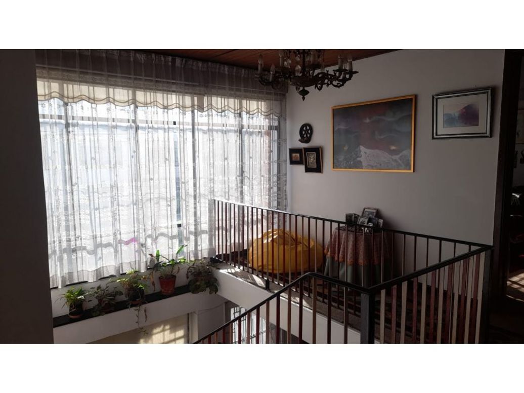 Casa de 5 alcobas en venta en La Soledad, Bogotá, 317 m² · foto 8 de 15