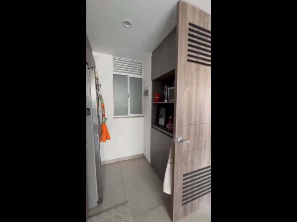 Apartamento de 3 alcobas en venta en La Felicidad, Bogotá, 135 m² · foto 3 de 20