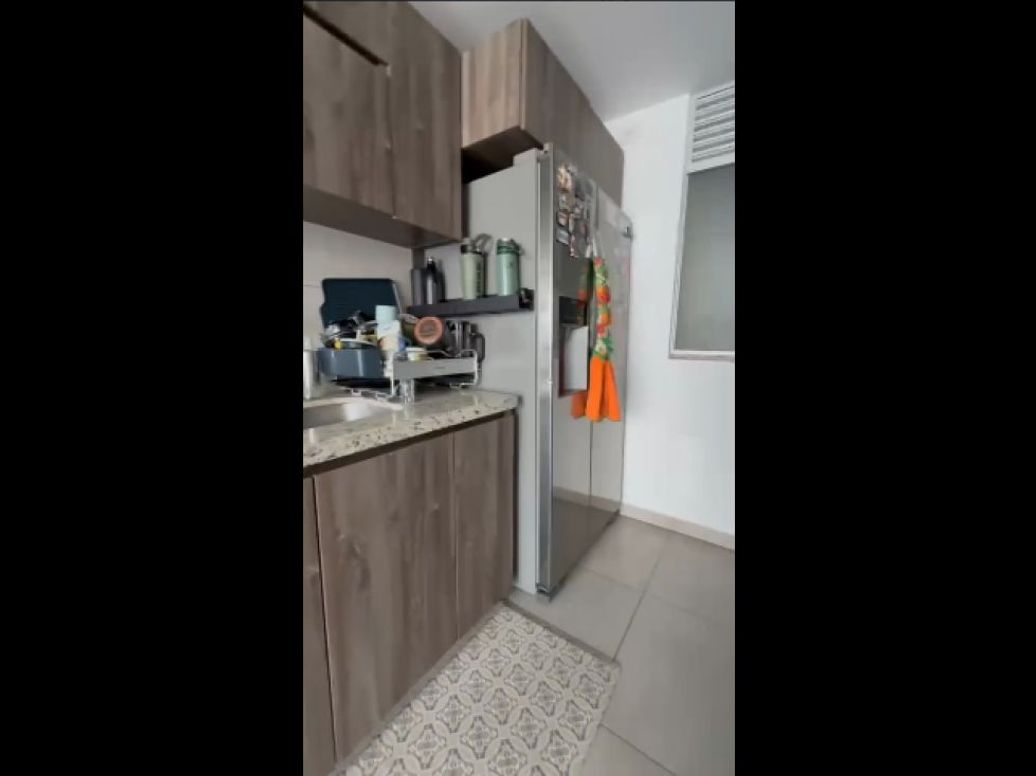 Apartamento de 3 alcobas en venta en La Felicidad, Bogotá, 135 m² · foto 2 de 20
