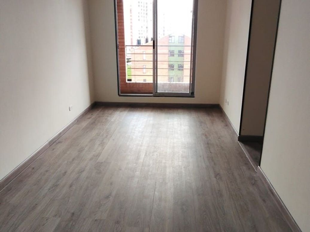 Apartamento de 3 alcobas en venta en Ub. Renania, Bogotá, 57 m² · foto 2 de 19